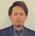内平　康雄