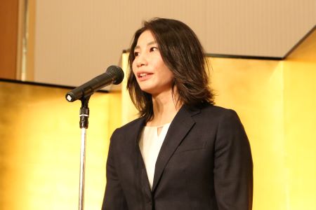 謝辞を述べる渡邊選手