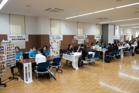 保育士就職フェアの会場の様子