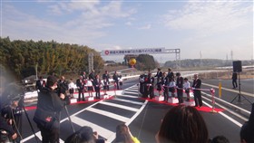 テープカット(1)