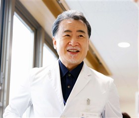 酒向先生　顔写真