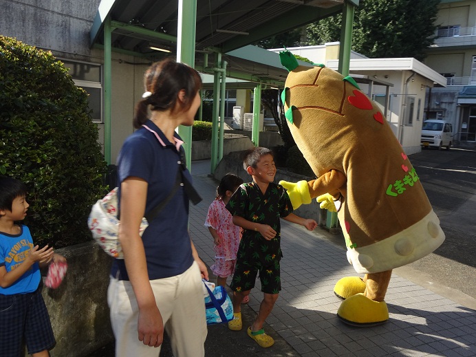 10枚目_ヴィーブルくん、楽屋入りする