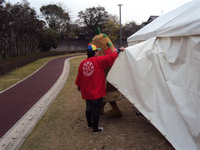 5枚目_ヴィーブルくん、会場へ