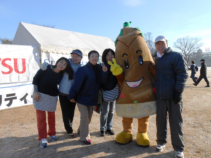 4枚目_ヴィーブルくん、会場入りする