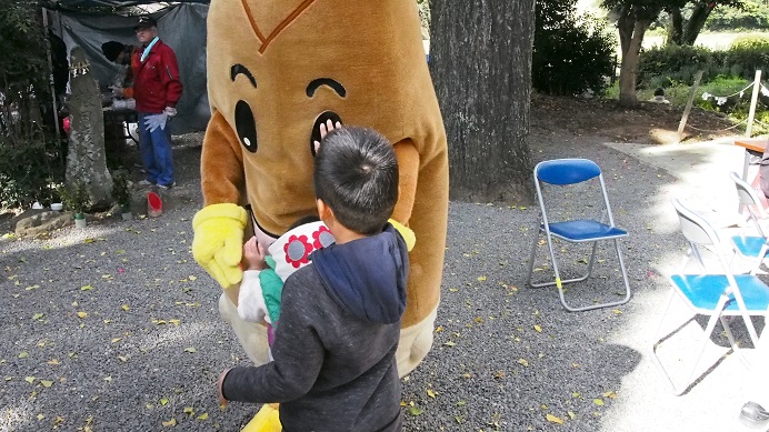 71枚目_ヴィーブルくん、最後まで奉納相撲を楽しむ