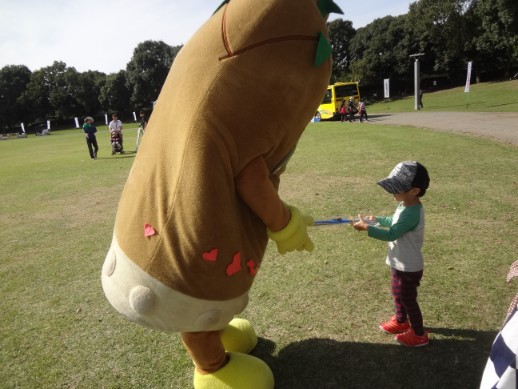 82枚目_ヴィーブルくん、ひたすらまつりを楽しむ