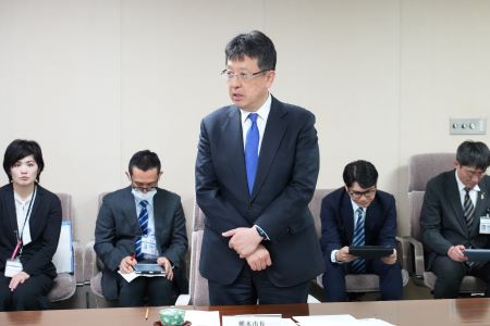 挨拶する大西熊本市長