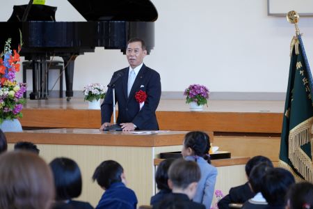 来賓挨拶する荒木市長