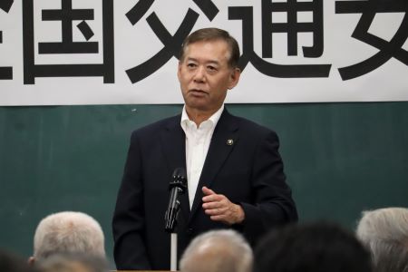 挨拶する荒木市長