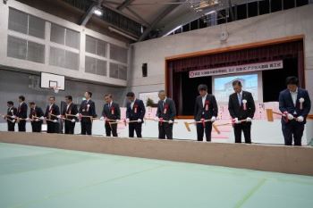 県道大津植木線多車線化・合志インターアクセス道路の着工式の様子です。