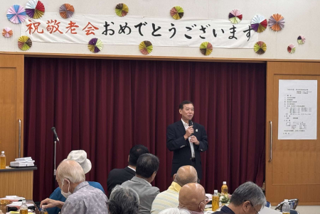 各地で開かれた敬老会にお邪魔しました。